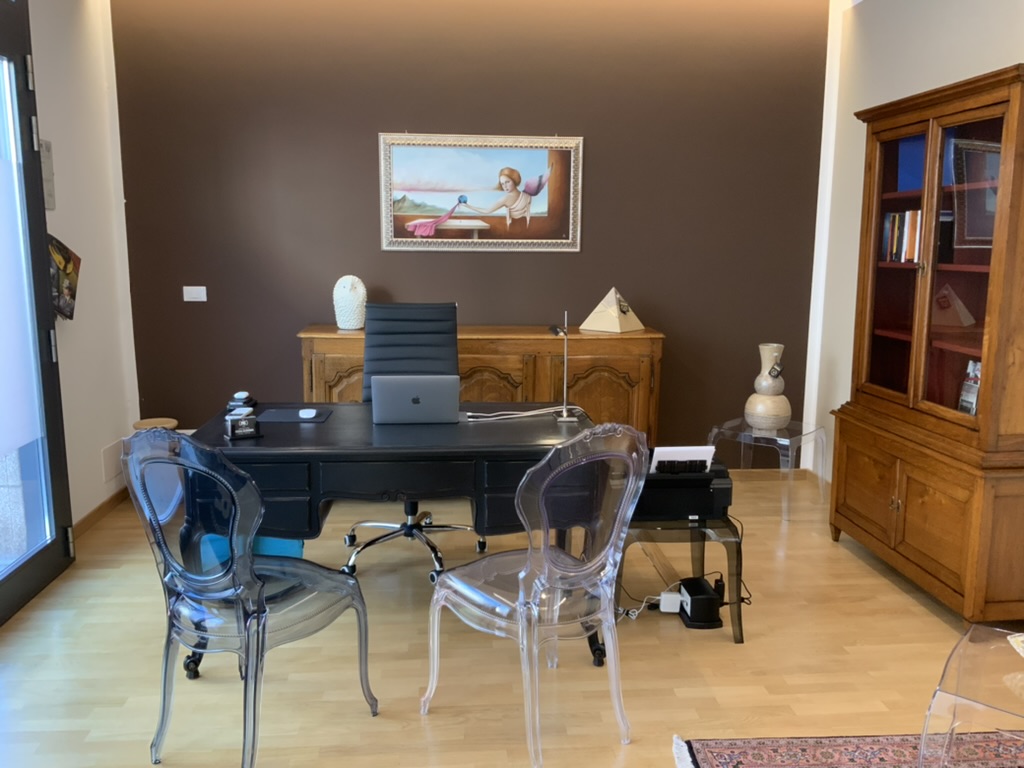 DCFF94E2 36CD 4F0A B8A3 D580AD3523EE 1 105 C